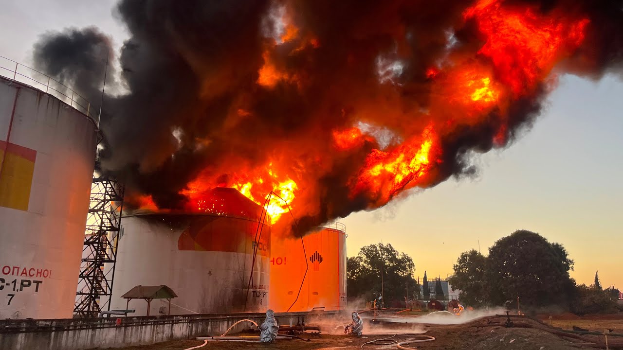 Firefighting video: Fire Attack and Drone Use at a Petroleum Storage Facility Fire
