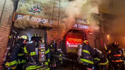 Firefighting video: Critical First Response: Heavy Fire Engulfs Manhattan's Third Alarm Box 568