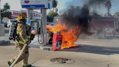 Firefighting video: LAFD Responds to Gas Station Auto Fire: A Comprehensive Overview