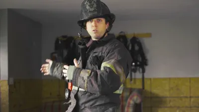 Heroic Firefighters Execute Daring Victim Rescues in Challenging Conditions